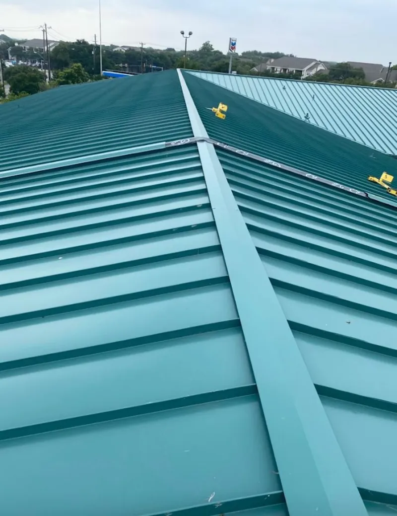 Green commercial metal roof ridge and valley for Metal Roof Repair in Lake Norman of Catawba